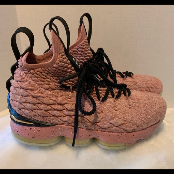**SOLD** LeBron 15 limited GS rust pink - Picture 5 of 8